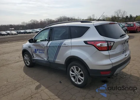 2018 Ford Escape Se z USA, uszkodzony, nr VIN 1FMCU9GD8JUD24947